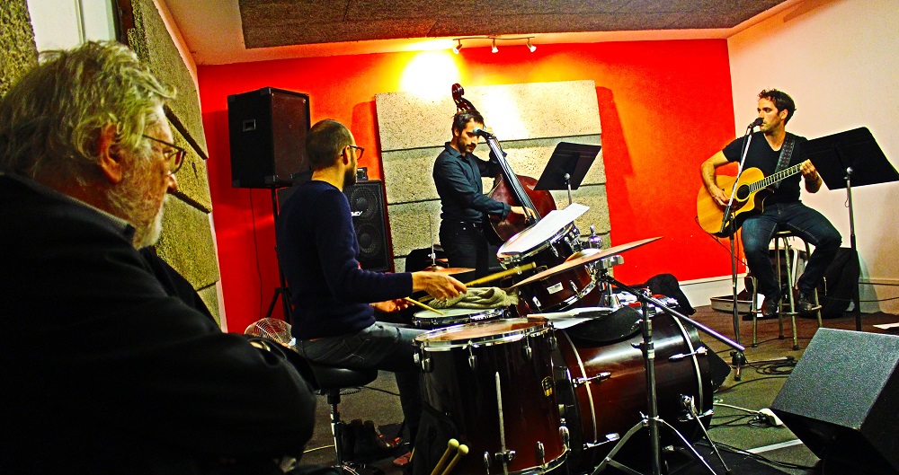 Tardi au studio de répétition avec Dominique Grange et Accordzéâm - photo Edith Gaudy